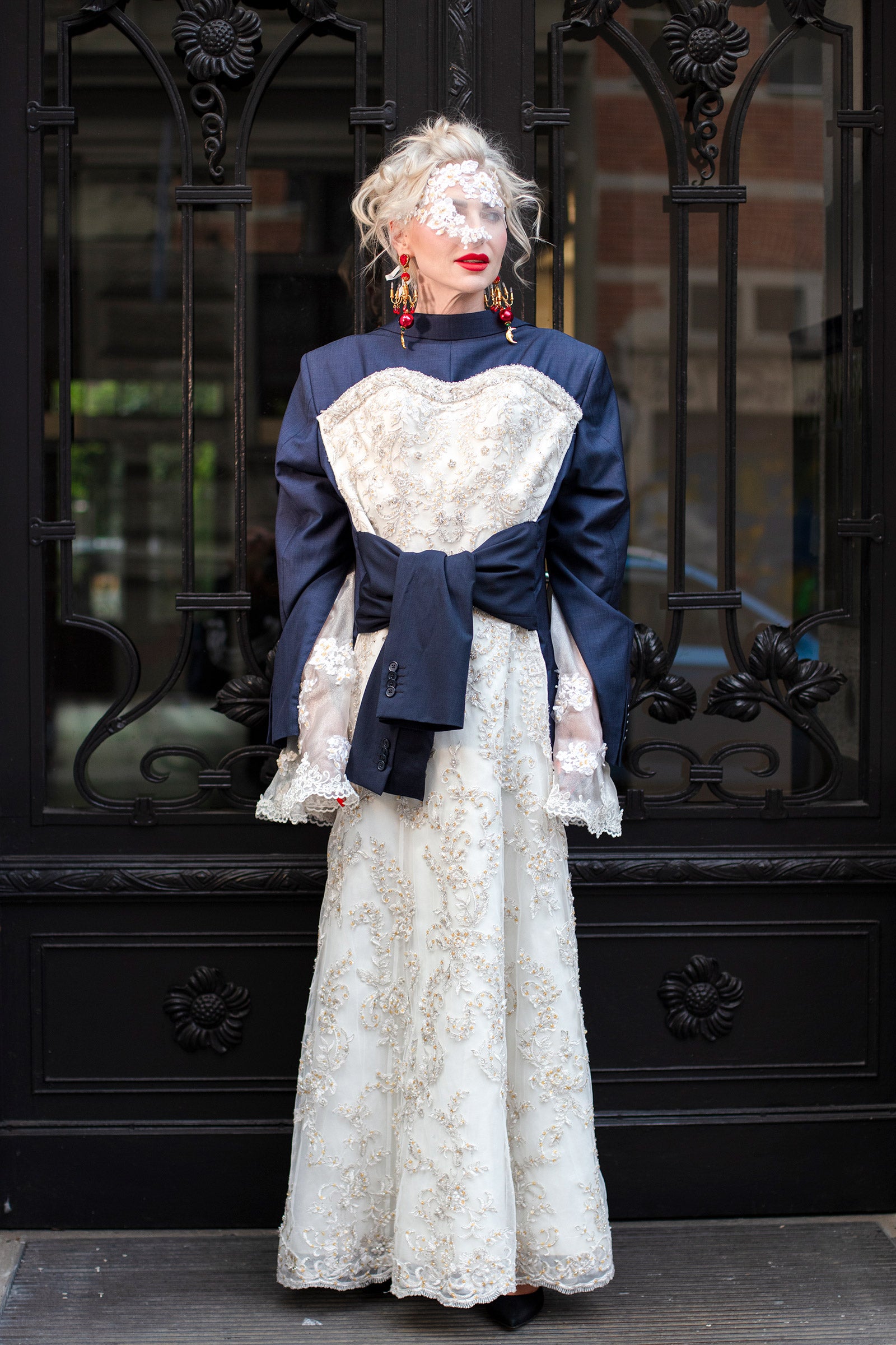 Marie Antoinette from the Front