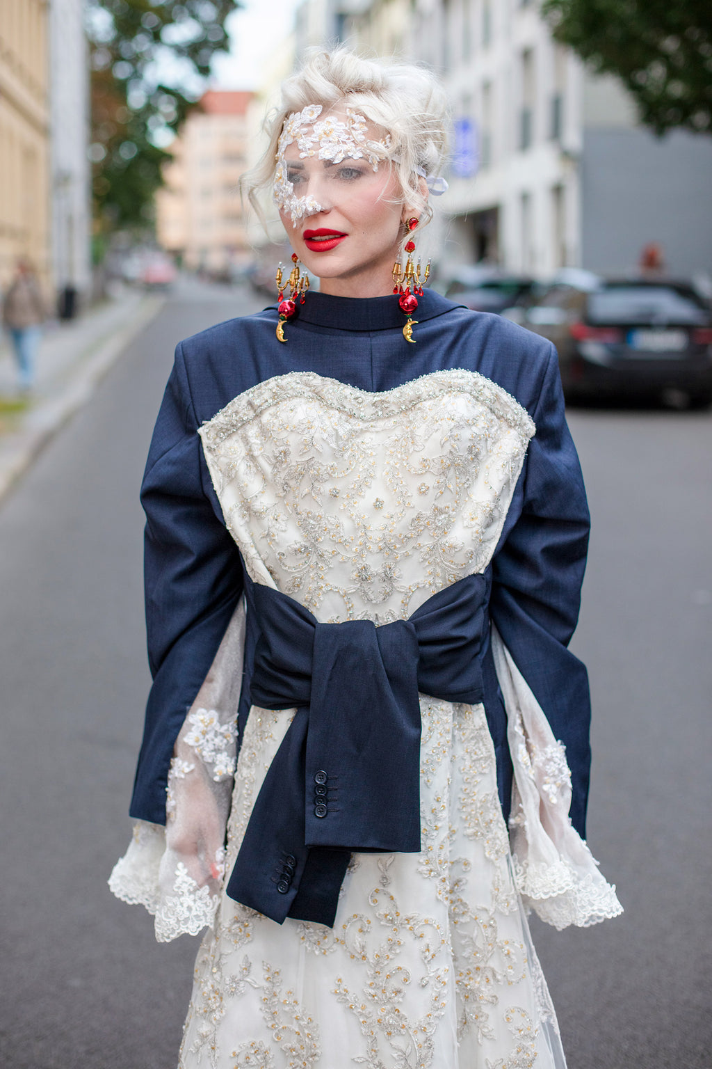 Marie Antoinette from the Front