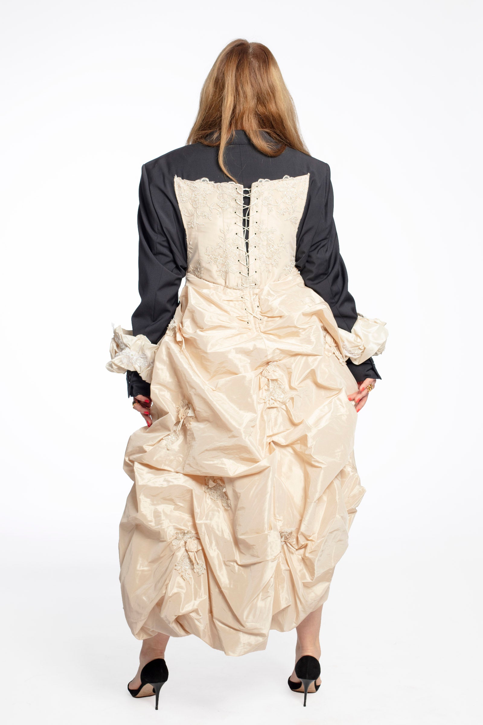 Marie Antoinette from the Back 002